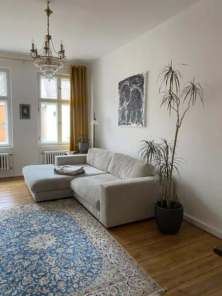 Charmante Teilmöblierte Altbau-3-Zimmer-Wohnung - 1 Jahr mit Verlängerungsoption — photo 1
